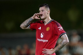 关于里程碑夜！曼联临场应变，葡超关键时刻刷纪录，态度坚定，年轻球员得到机会的信息